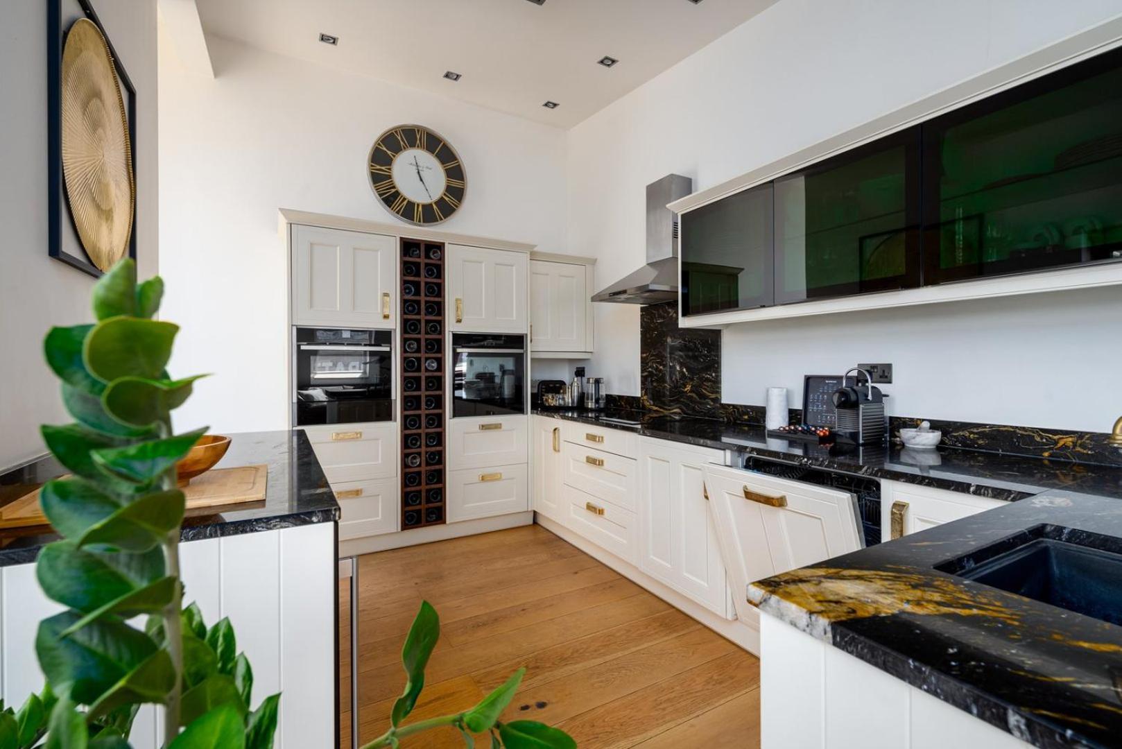 Guestready-trendy Penthouse With Terrace In Appartamento