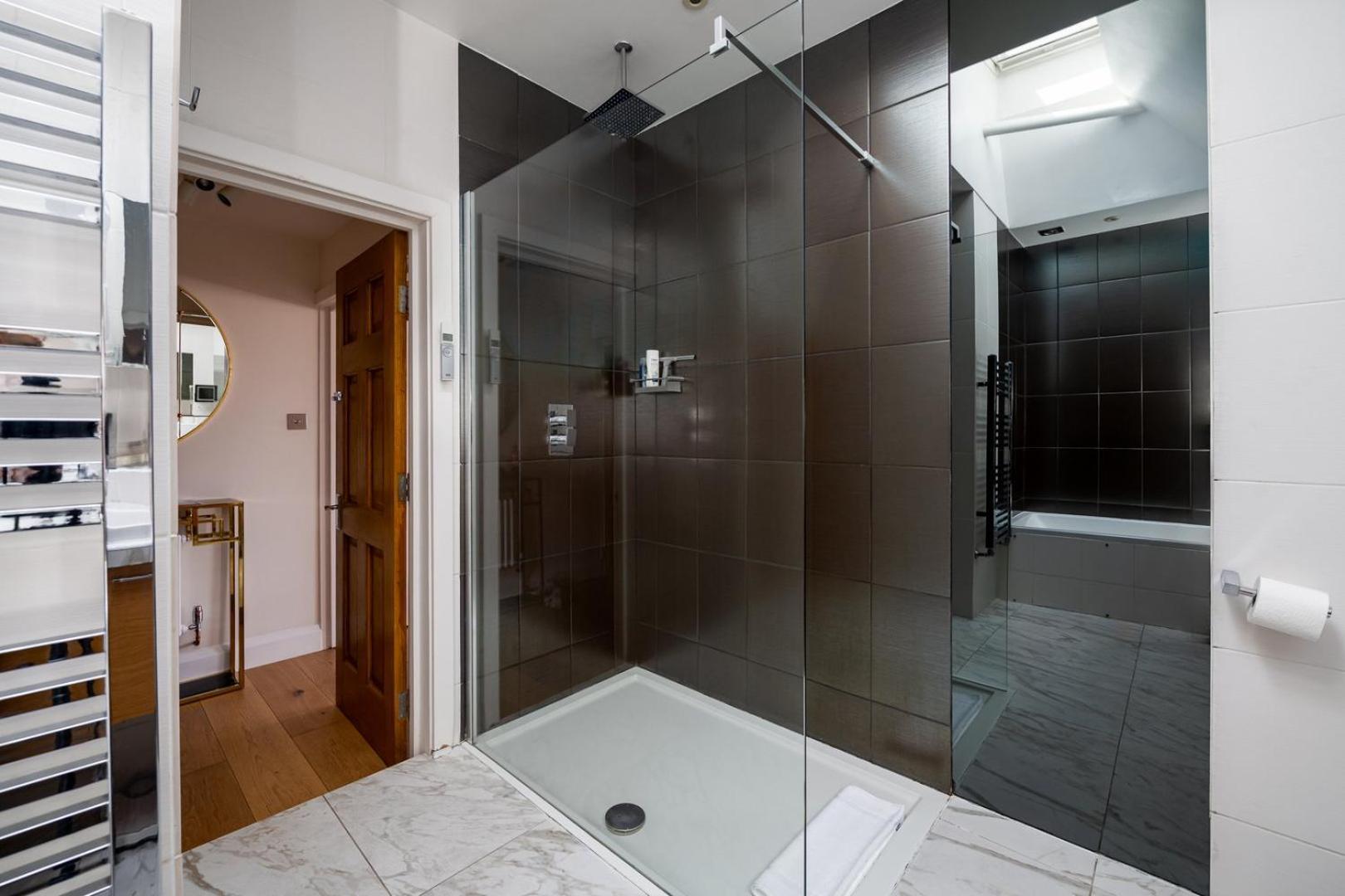 Guestready-trendy Penthouse With Terrace In Appartamento Londra